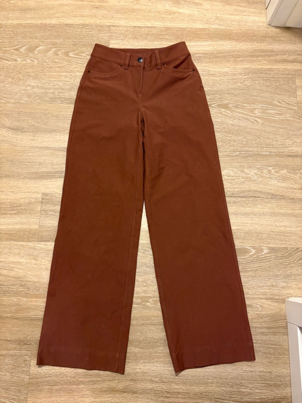 Lululemon City Sleek 5 Pocket Wide-Leg High-Rise Pant *Light Utilitech - Picture 3 of 10